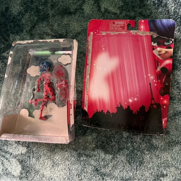 “Miraculous LadyBug Paris Wings” FINAL PRICE - Picture 6 of 6